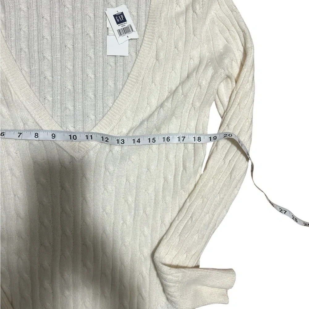 NWT GAP Ivory Cable Knit Sweater Large Cotton Angora V Neck Preppy Classic - Picture 7 of 9
